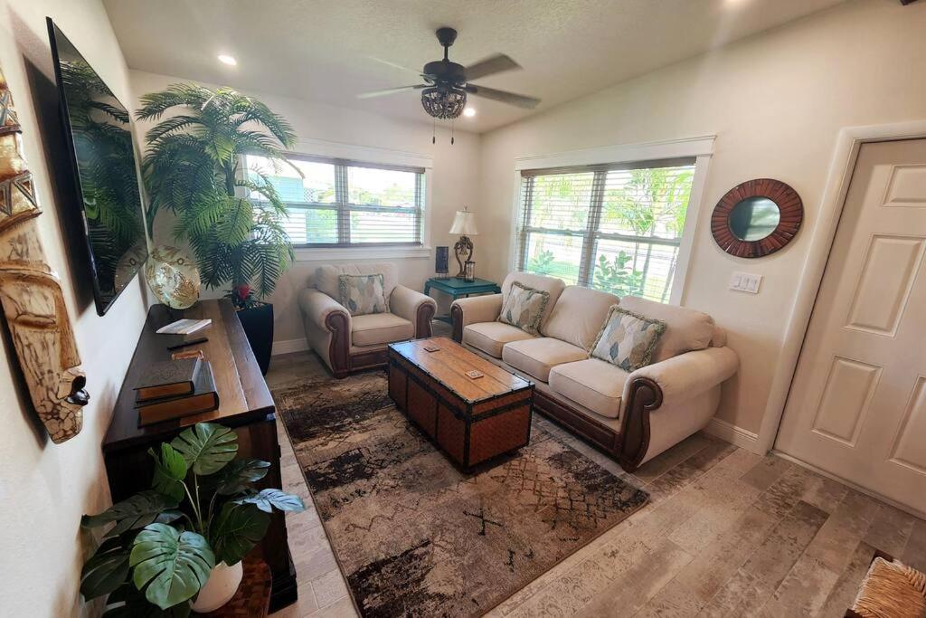 Bali Bungalow - Downtown Cocoa Beach Bagian luar foto