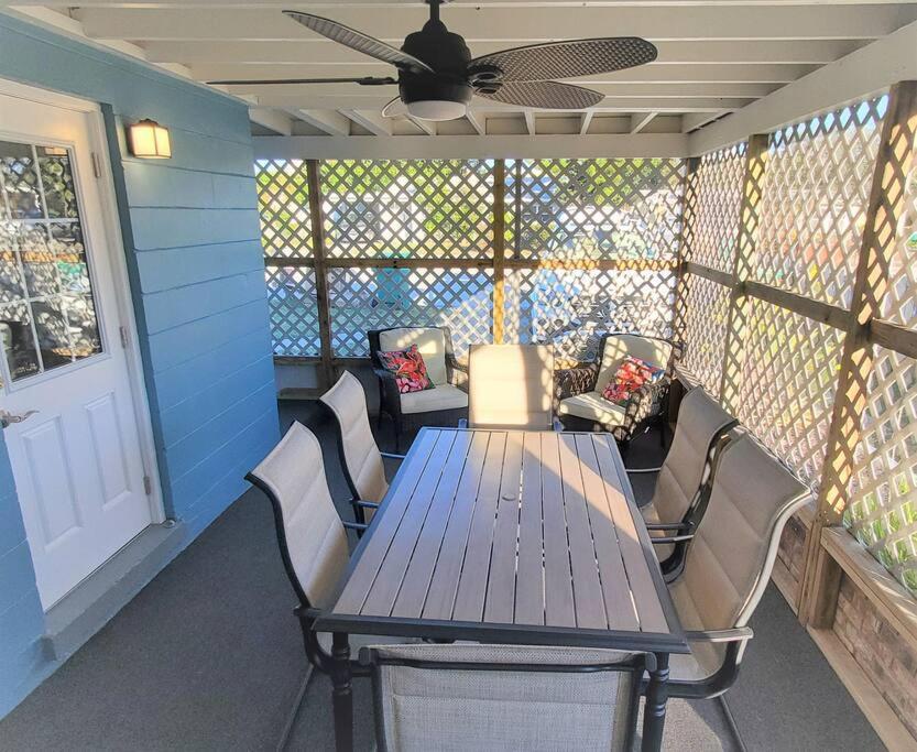 Bali Bungalow - Downtown Cocoa Beach Bagian luar foto