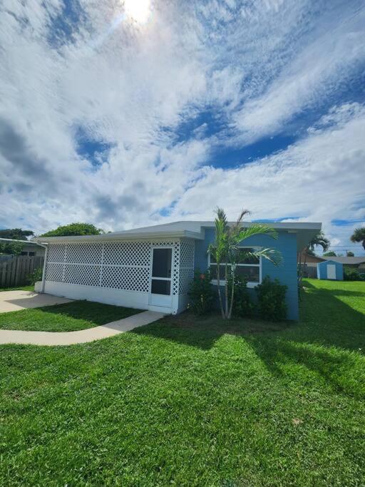 Bali Bungalow - Downtown Cocoa Beach Bagian luar foto